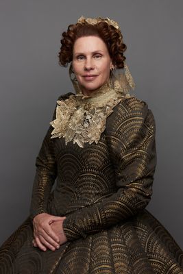 Gräfin Esterhazy (Tanja Schleiff)